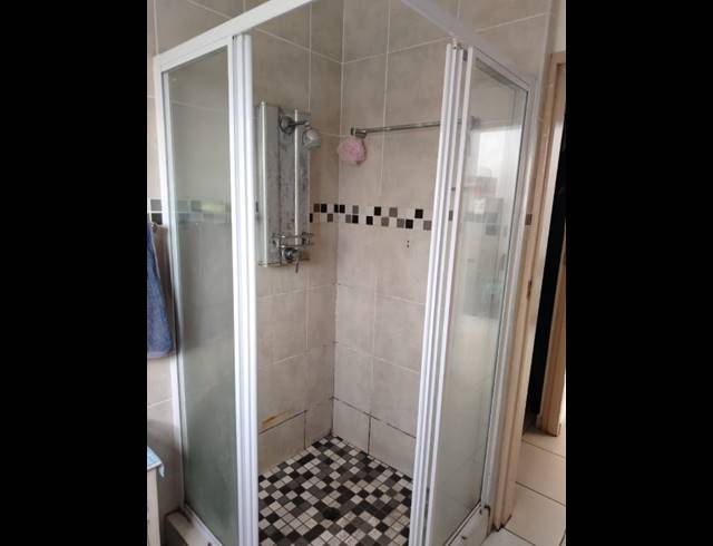 2.5 BEDROOM HOUSE FOR SALE IN MEREWENT